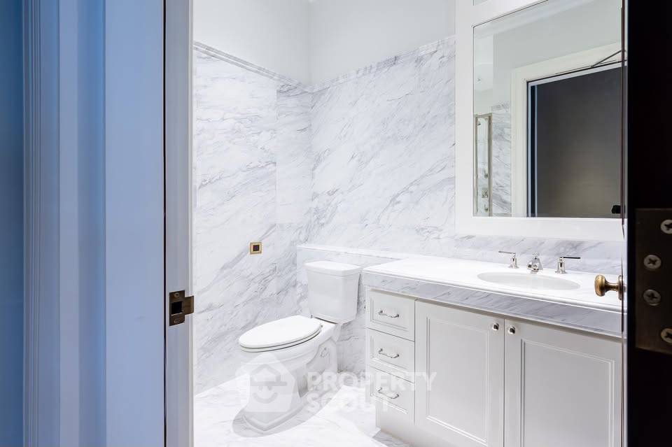 picture Pet-Friendly 2-BR At 98 Wireless, 200m To BTS Phloen Chit (ID 3179634) - 9/30