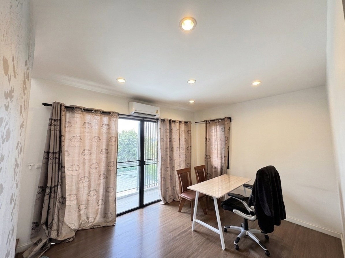 รูป 🏡✨ ให้เช่าทาวน์โฮม 3 ชั้น หลังริม | Town Avenue Merge รัตนาธิเบศร์ บ้านพื้นที่กว้าง เป็นส่วนตัว เหมาะทั้งอยู่อาศัยและทำ Home Office - รูปที่ 5/7