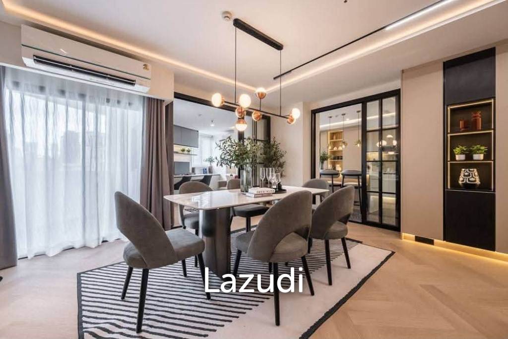 รูป 165 sqm modern condo on 15th floor in Khlong Tan Nuea, Fifty Fifth Tower - รูปที่ 16/38