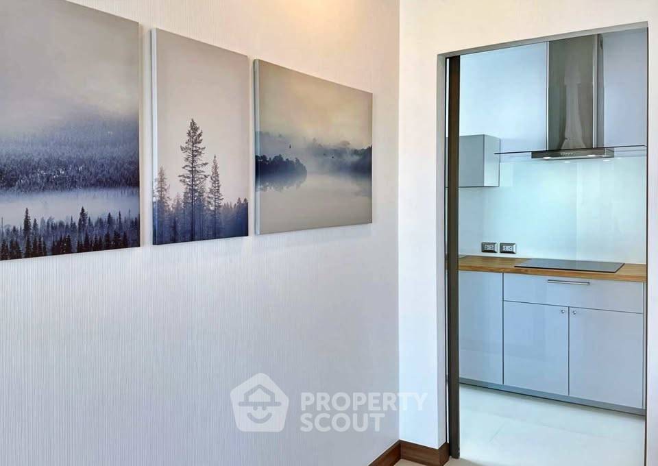 picture 28th-Floor 3-BR At Supalai Oriental Sukhumvit 39, MRT Phetchaburi (ID 3179937) - 9/16