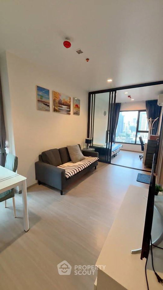 picture 25th-Floor 2-BR Condo At Life Asoke - Rama 9 Near MRT Phra Ram 9 (ID 3177882) - 1/12