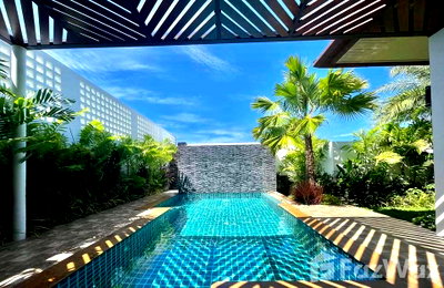 Houses for rent Muang Phuket Phuket : 3 Bedrooms Pool villa Naiharn, Rawai 5575732