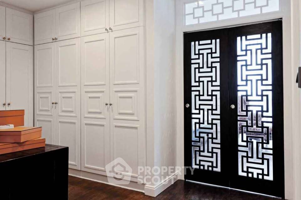 รูป 4 ห้องนอน ขนาด 202 ตร.ม. ที่ Athenee Residence ใกล้ BTS เพลินจิต 200 ม. (ID 3180089) - รูปที่ 11/16