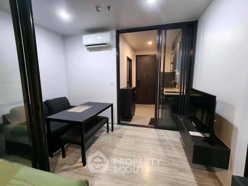 picture 100m To MRT Huai Khwang | 1-BR Condo At XT Huaikhwang (ID 3177347) - 4/10