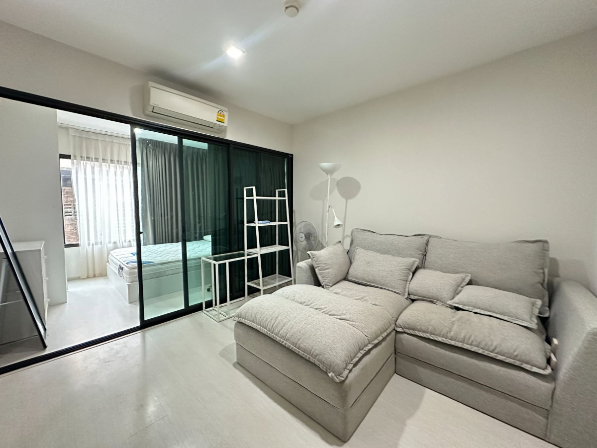 🏢 Condolette Pixel Sathorn for rent. Excellent location in the heart of the city, convenient transportation, connecting Sathorn and Rama IV.