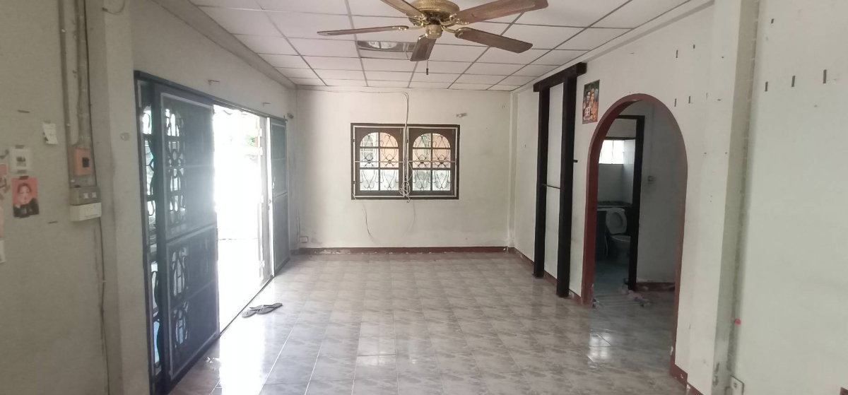รูป ขายที่ดิน แถม บ้านเดี่ยว 2 ชั้น หมู่บ้านถาวรนิเวศน์ บางนา - รูปที่ 6/11