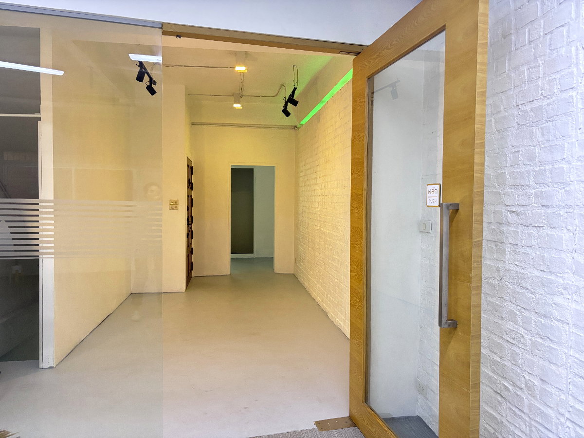 picture Direct Owner, Rare Opportunity! 5-Story Premium Minimalist Home Office – Just 50m from BTS Sai Yud - 8/16