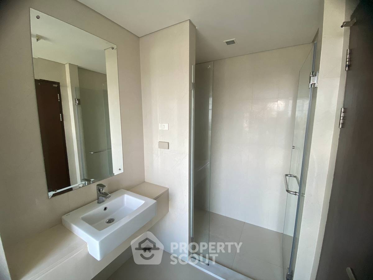 รูป ใกล้ BTS พระโขนง 200 ม. | 1 ห้องนอน Le Luk Condominium ชั้น 19 (ID 3169878) - รูปที่ 6/9