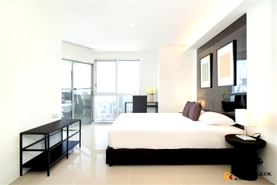 Condos for rent : Waterford Diamond Condo with the Best Location