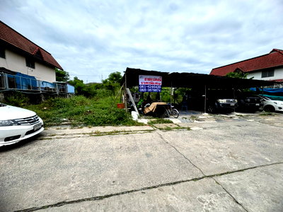 Land for sale Zeer Rangsit : Land for sale in Soi Rangsit-Nakhon Nayok Road 60-62, Thanyaburi. Convenient transportation and close to community amenities. (N.2193)