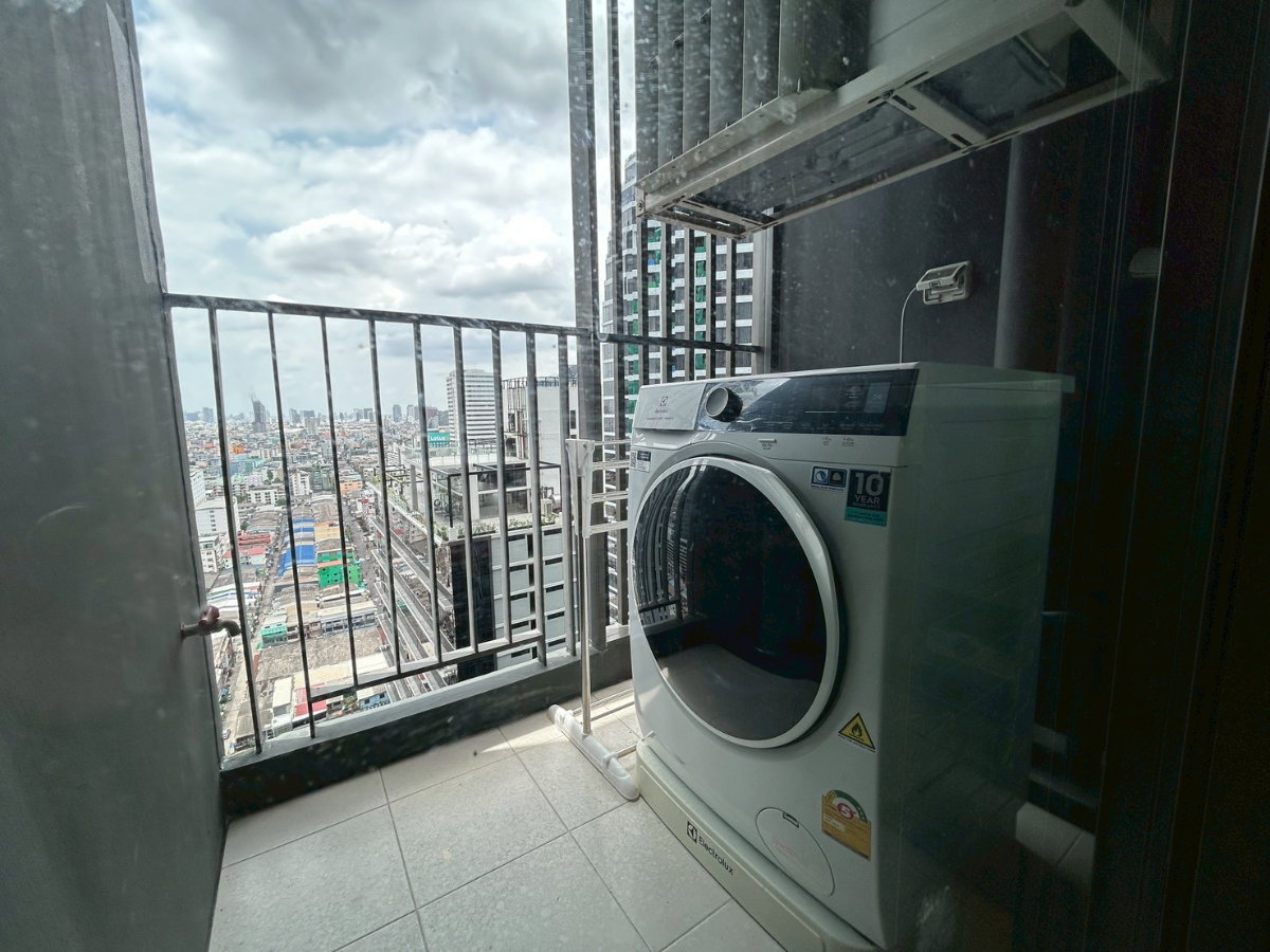 รูป ให้เช่า Life Asoke Rama 9 เครื่องใช้ไฟฟ้า เเละเฟอร์นิเจอร์ครบพร้อมเข้าอยู่ - รูปที่ 13/13