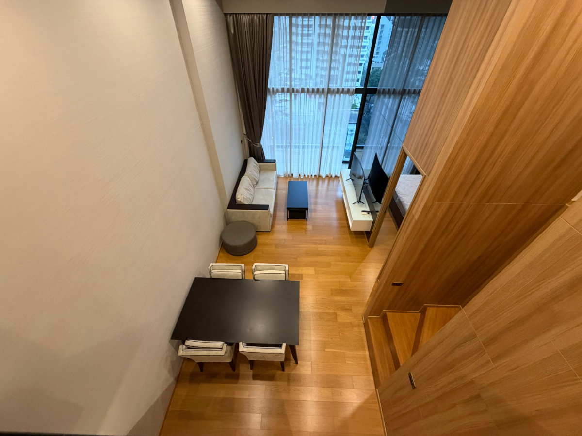 รูป Siamese Exclusive 31 ห้อง Duplex เพดานสูง บรรยากาศอบอุ่น พร้อมลิฟต์ส่วนตัวส่งตรงถึงห้อง และห้องนั่งเล่นที่กว้างขวาง  - รูปที่ 12/26