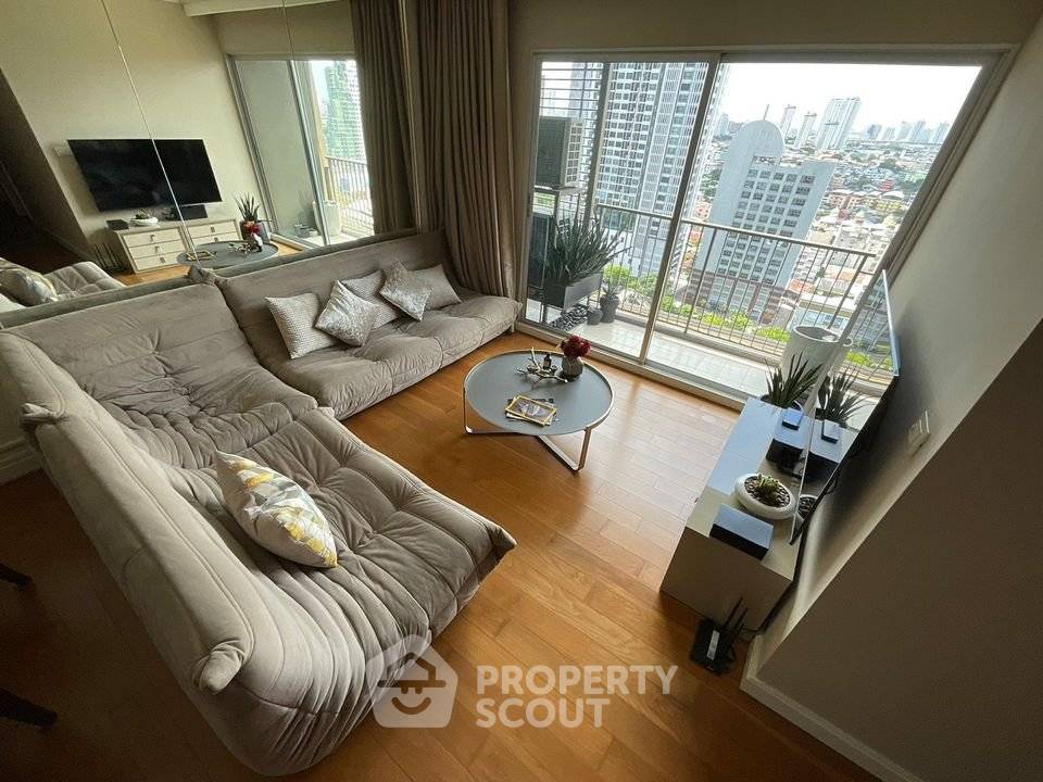 picture 22nd-Floor 3-BR At Hive Taksin, 100m To BTS Wongwian Yai (ID 3178735) - 13/17