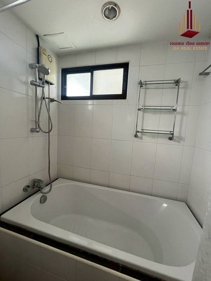 picture ✨ For Rent: Lumpini Place Ratchada - Thapra Condo ✨💰 Only 14,000 THB/month - 5/5