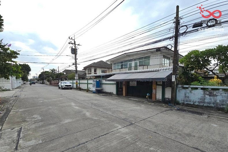รูป ขายบ้านเดี่ยว 72 ตร.ว. หมู่บ้าน ต.รวมโชค โชคชัย 4 ซอย 56 ลาดพร้าว ใกล้รถไฟฟ้าสายสีเหลือง สถานีโชคชัย 4 - รูปที่ 1/10