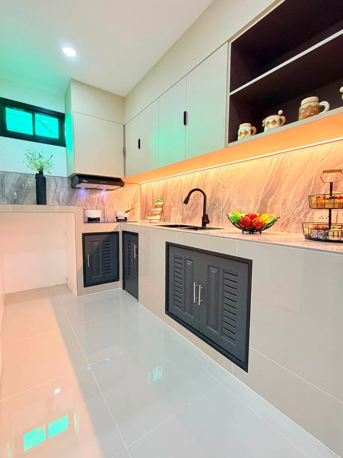picture Modern Townhouse for Sale Jomtien Pattaya - 9/28