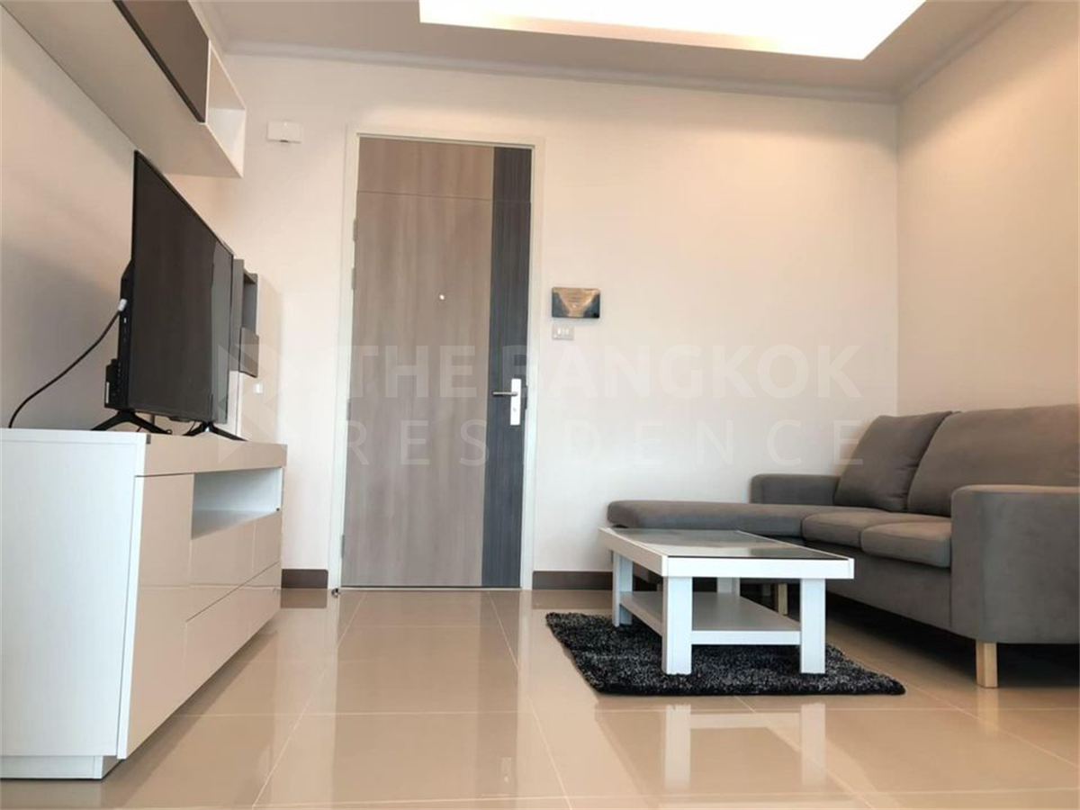 picture Pathumwan Resort Hurry to book!! Popular rare units near Airport Rail Link Phaya Thai Station - 2/10