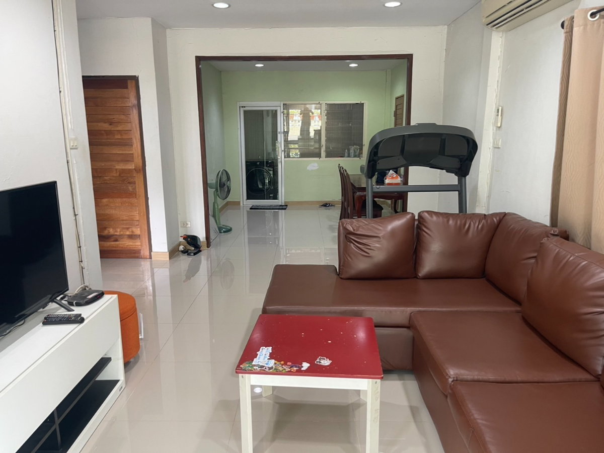 picture Single-Storey Detached House for Sale in a Prime Location - 3/4