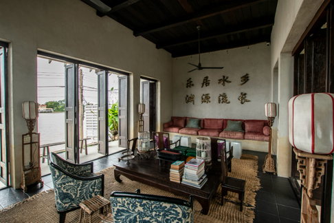 Stunning Chao Phraya Riverfront House for Sale – Ban Klang, Bang Kadi, Pathum Thani Land Area: 69 sq.w. Usable Area: 227 sq.m.