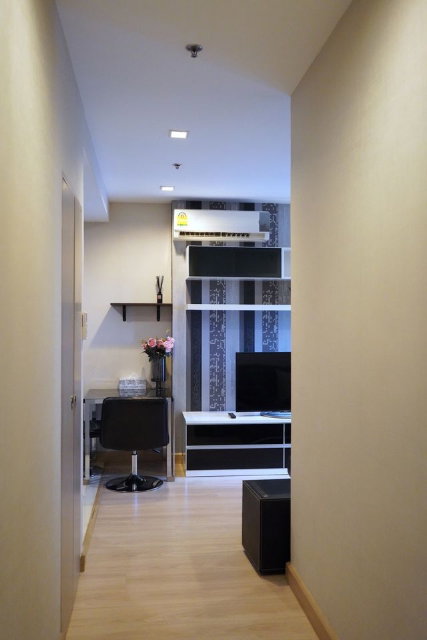 รูป 🏙️✨ FOR RENT: IDEO Mobi Phayathai  📩 Interested in this room? Screenshot or copy the link and send us via Line for more details & room viewing.   - รูปที่ 3/9