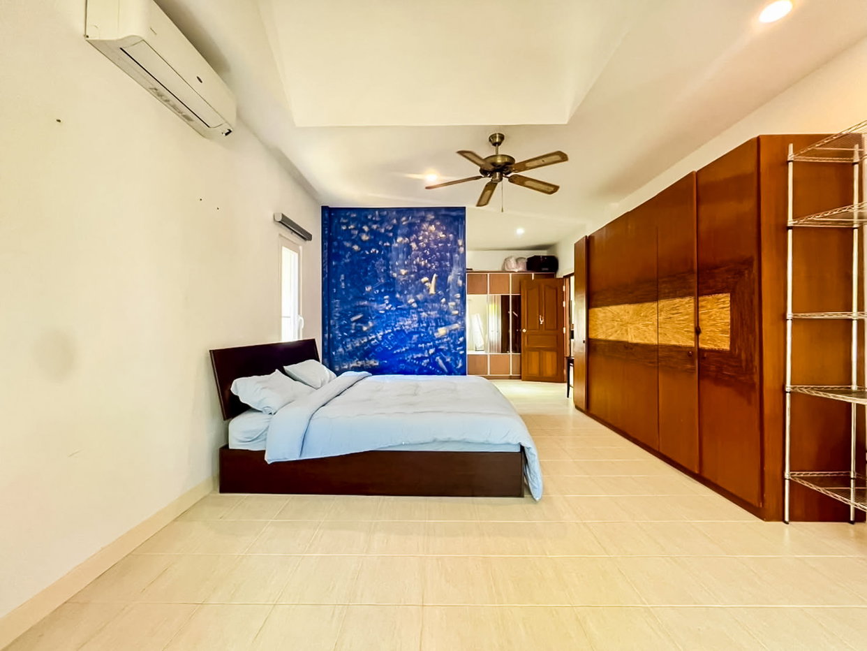 รูป High-End 3 Bedroom Pool Villa for Sale East Pattaya - รูปที่ 13/24
