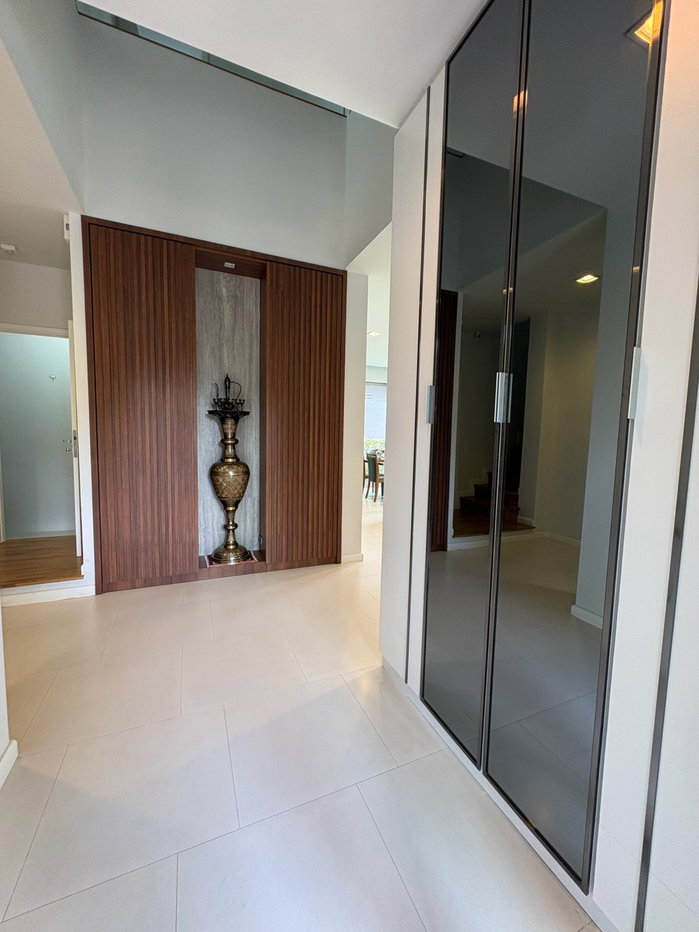 picture Modern Luxury Living in Prime Location! Private Nirvana Residence North-East - 34/35