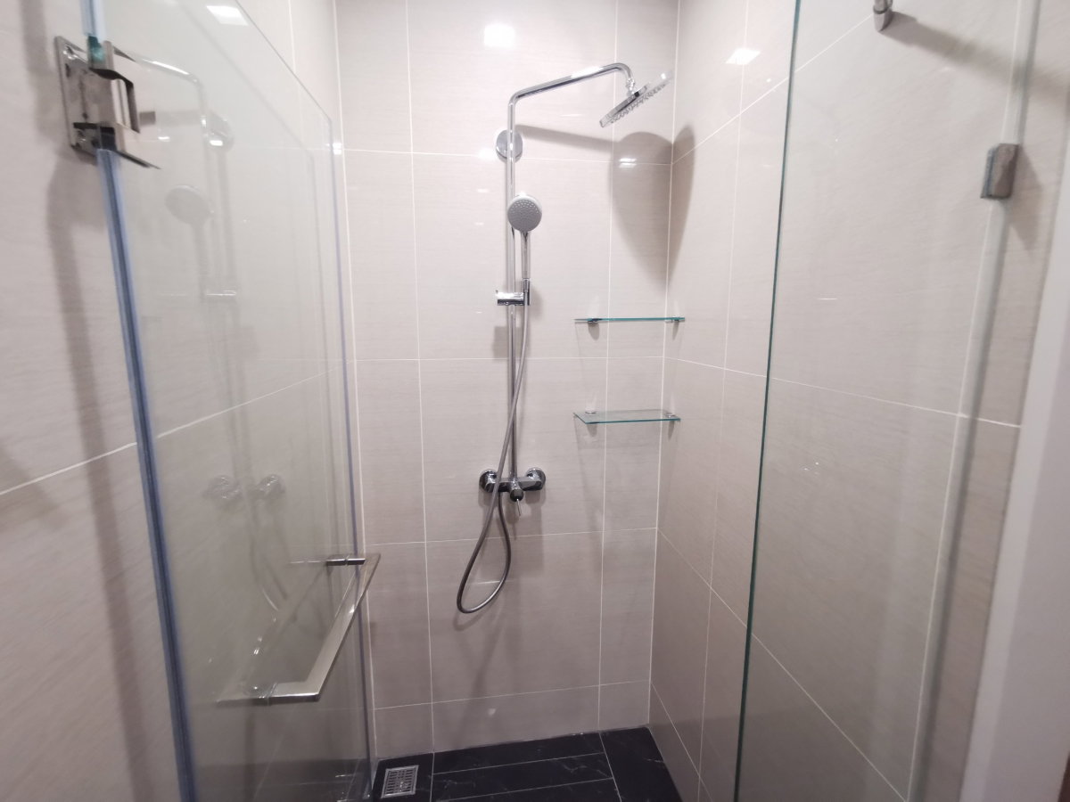 picture Beautifully decorated, fully furnished, and equipped with all electrical appliances - 8/9