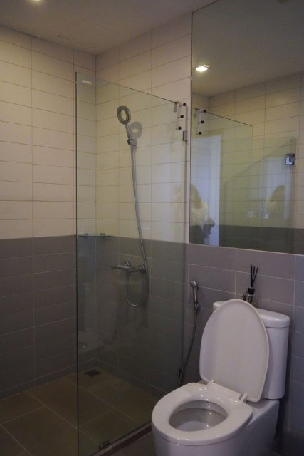 รูป 🏙️✨ FOR RENT: IDEO Mobi Phayathai  📩 Interested in this room? Screenshot or copy the link and send us via Line for more details & room viewing.   - รูปที่ 9/9