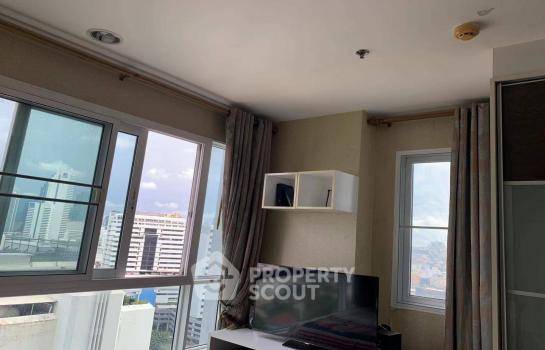picture Great Value 18th-Floor 1-BR At Diamond Ratchada Near MRT Huai Khwang (ID 696757) - 3/8