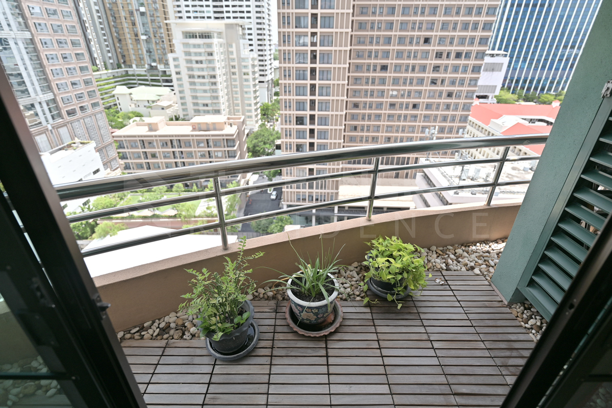 picture Unit Priced Below Market Baan Na Varang near BTS Chit Lom - 7/10