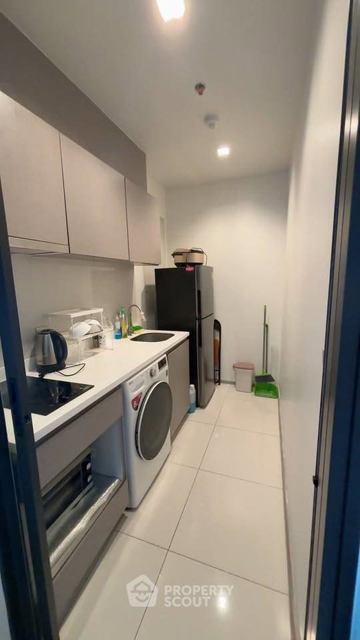 picture 25th-Floor 2-BR Condo At Life Asoke - Rama 9 Near MRT Phra Ram 9 (ID 3177882) - 10/12
