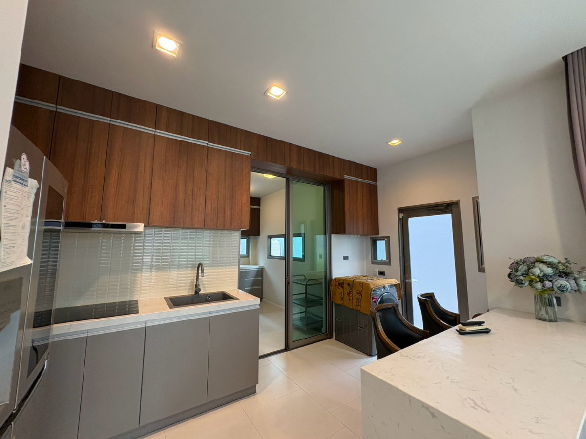 picture Modern Luxury Living in Prime Location! Private Nirvana Residence North-East - 8/35