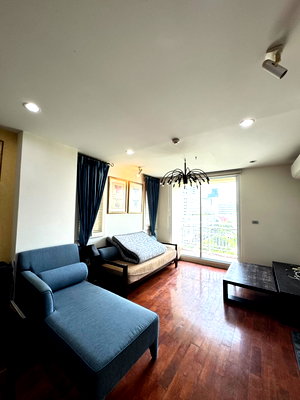 Condos for rent : [FOR RENT] Baan Siri Silom | Low Rise Floor 5-8, Spacious Layout | 1 Bed 56 sq.m. Close to BTS Surasak