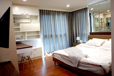 คอนโดให้เช่า : 🏙️✨ FOR RENT: Centric Place Ari 4  📩 Interested in this room? Screenshot or copy the link and send us via Line for more details & room viewing.  