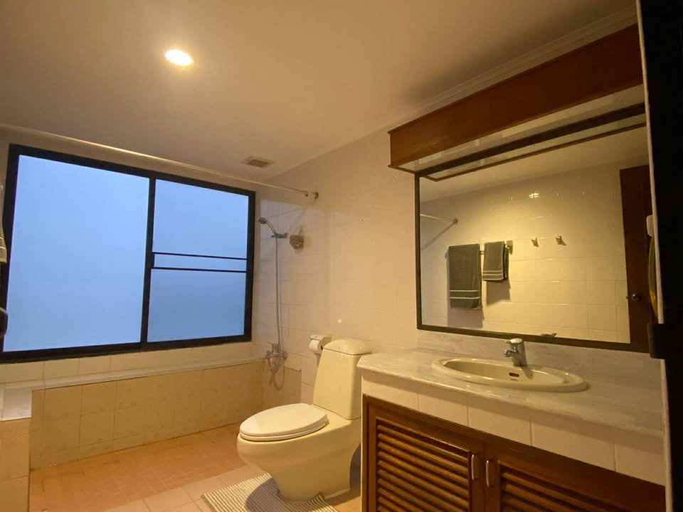 picture Condo home for Sale - Golf View Condo Home - Sriracha, Lamchabang, Chonburi - 6/11