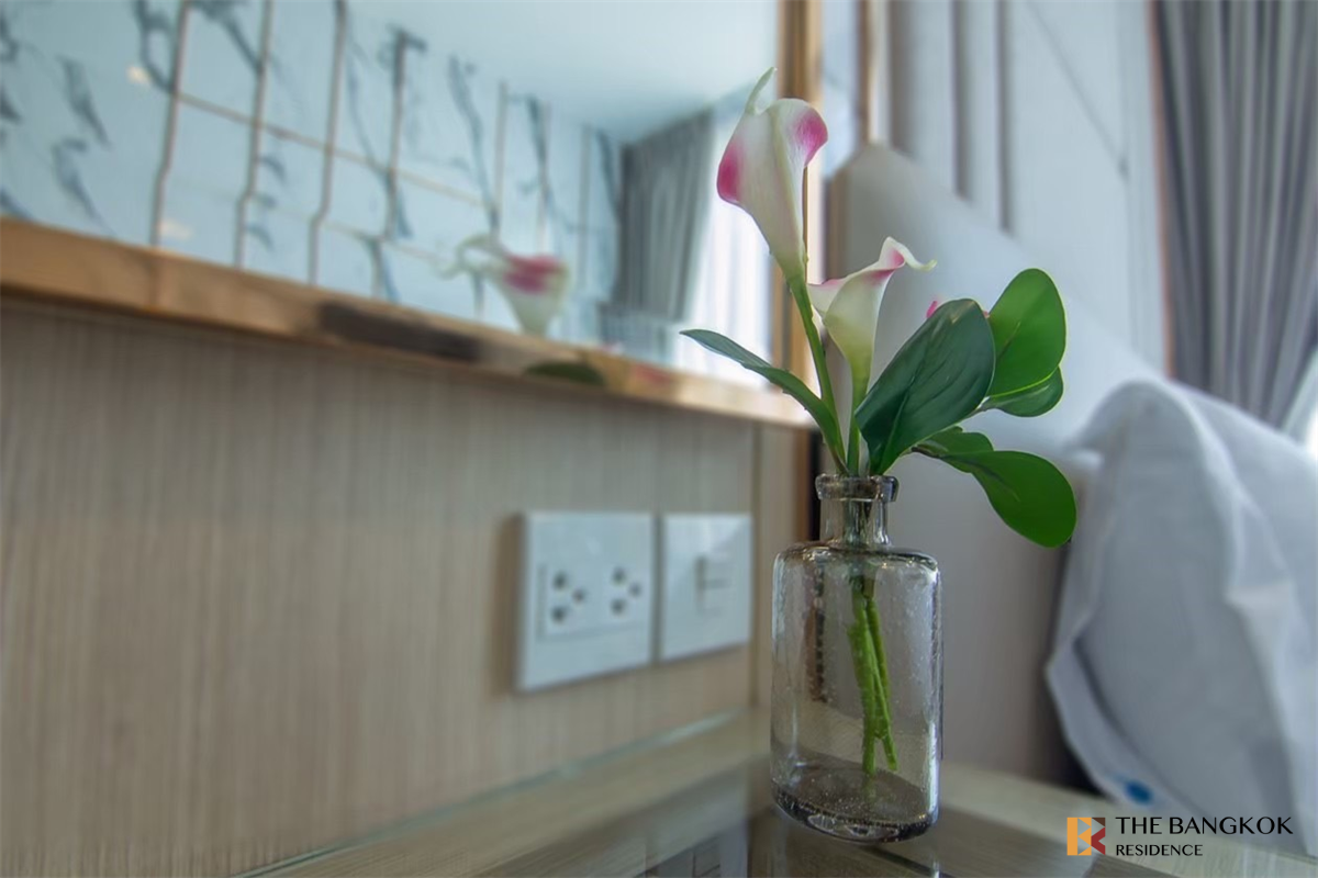 picture The Edge Sukhumvit 23 Move-in Ready, Just Bring Your Stuff near BTS Asok - 10/10