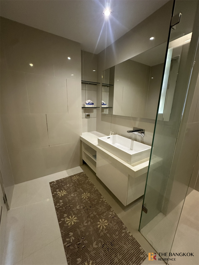 picture The Bangkok Sathorn near BTS Surasak High-potential Location, Not as Expensive as You Think - 9/10
