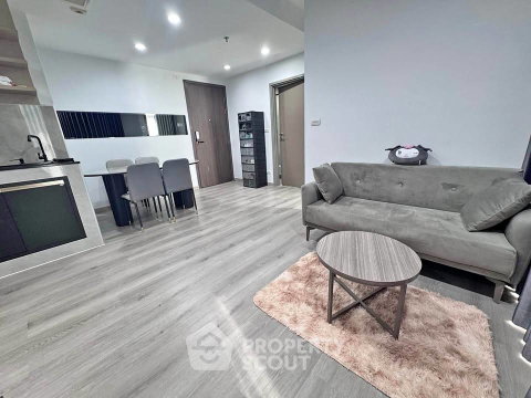 ใกล้ BTS Wongwian Yai เพียง 200 ม. | 2 ห้องนอน Teal Sathorn-Taksin (ID 3050974)
