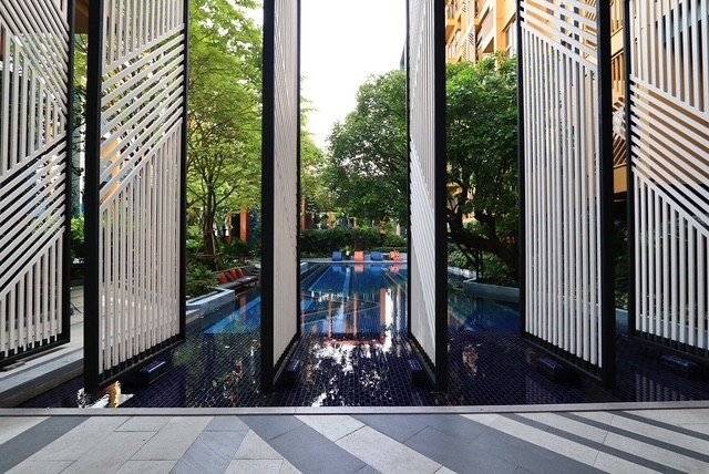 picture The Base Sukhumvit 50 for sale - 8/11