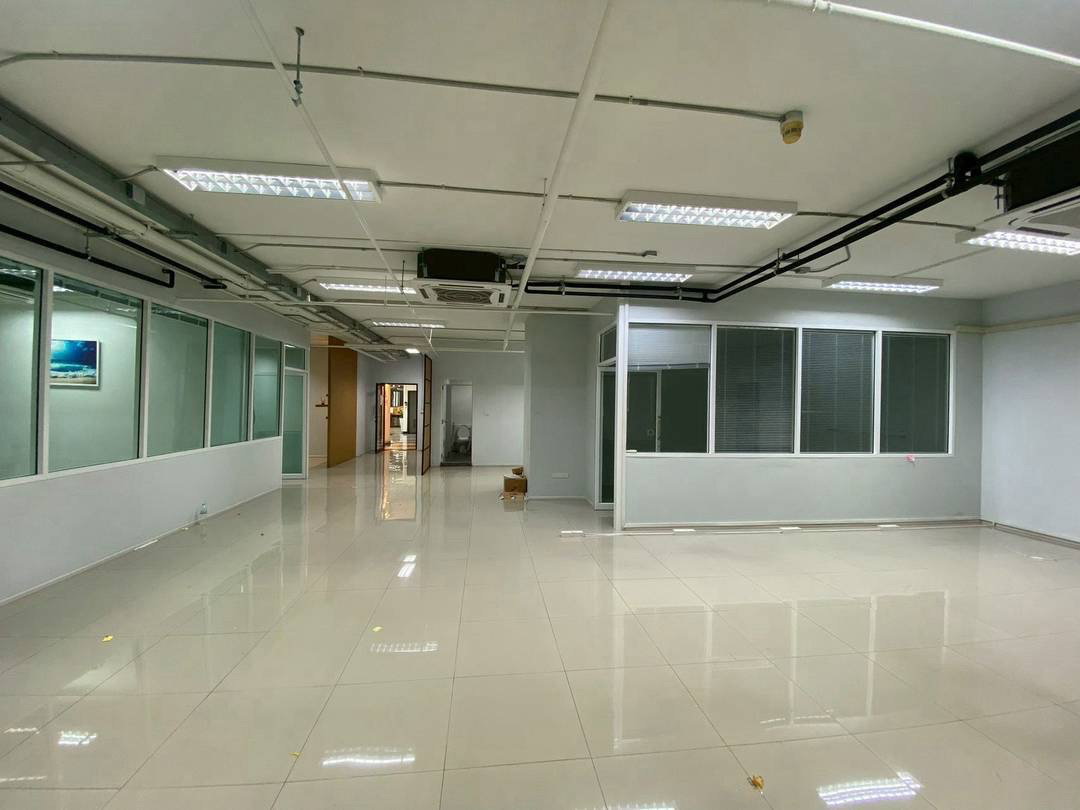 รูป ให้เช่า SSP Tower 2 พื้นที่ 217.12 ตร.ม. ติดตั้งระบบปรับอากาศและไฟส่องสว่างเรียบร้อยแล้ว เห็นทั้งวิวแม่น้ำเจ้าพระยาและวิวเมือง สนใจติดต่อ - รูปที่ 9/14