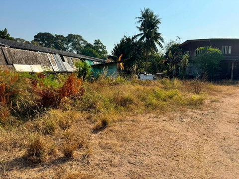 Land with Building for Sale Mabprachan Lake East Pattaya