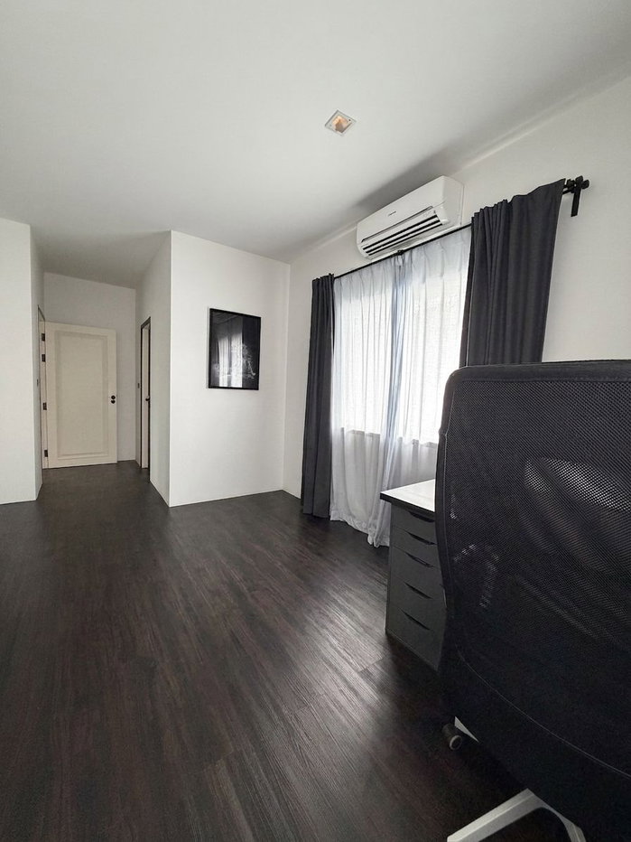 picture For Rent, a 2-Storey Detached House in Perfect Place Rama 9 - Krungthep Kreetha - 28/37