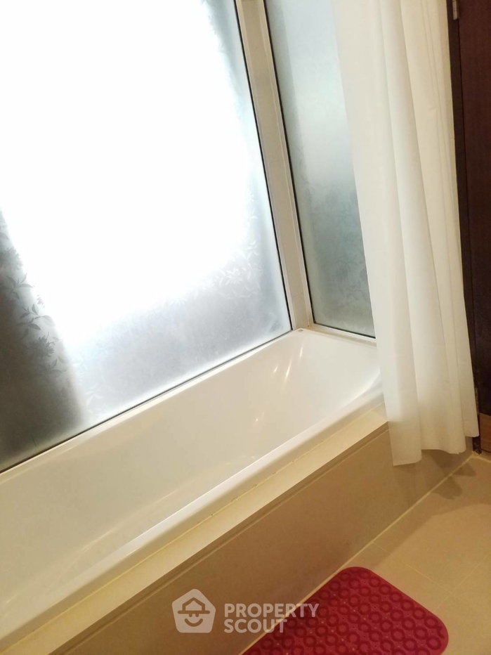 picture 18th-Floor 2-BR At Le Luk Condominium, 200m To BTS Phra Khanong (ID 888952) - 13/13