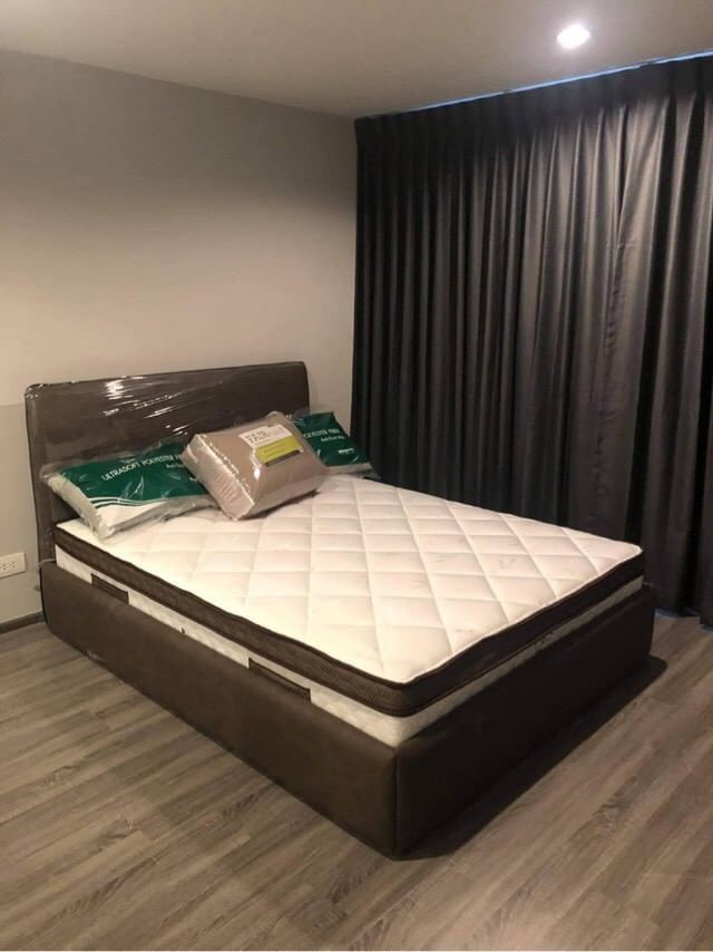 🏙️✨ FOR RENT: IDEO Mobi Sukhumvit 40  📩 Interested in this room? Screenshot or copy the link and send us via Line for more details & room viewing. 