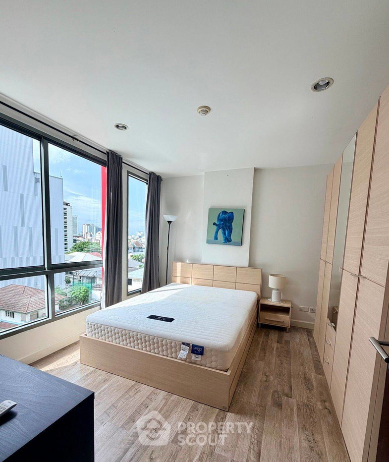 picture Pet-Friendly 1-BR CLICK CONDO Modern Sukhumvit 65 Near BTS Ekkamai (ID 3161719) - 3/5