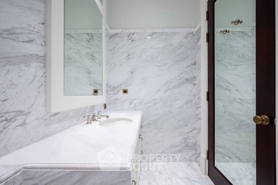 picture Pet-Friendly 2-BR At 98 Wireless, 200m To BTS Phloen Chit (ID 3179634) - 23/30