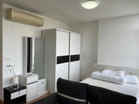 🏙️✨ FOR RENT: IDEO Blucove Sukhumvit  📩 Interested in this room? Screenshot or copy the link and send us via Line for more details & room viewing.  