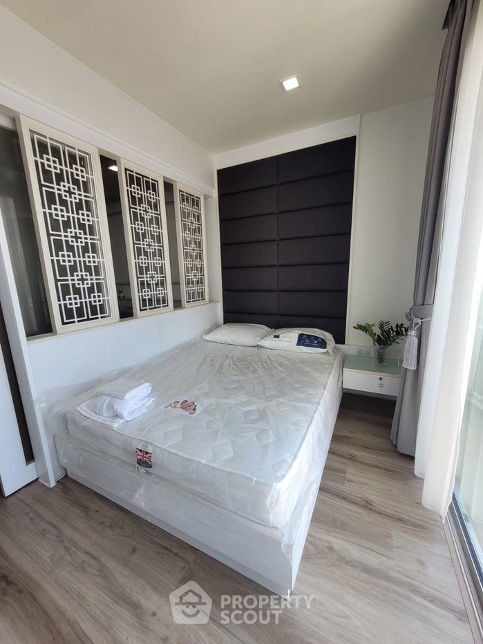 picture 200m To BTS Phra Khanong | 16th-Floor 1-BR Sky Walk Residences (ID 886804) - 2/7