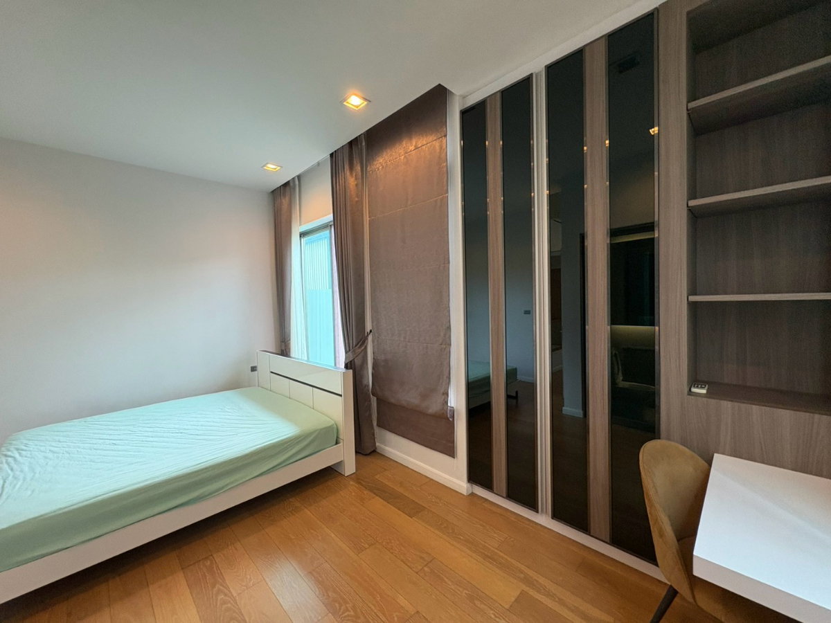 picture Modern Luxury Living in Prime Location! Private Nirvana Residence North-East - 19/35