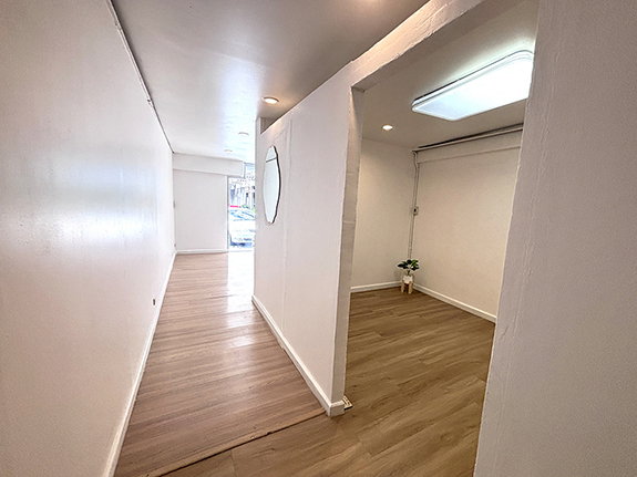 picture Direct Owner, Rare Opportunity! 5-Story Premium Minimalist Home Office – Just 50m from BTS Sai Yud - 3/16